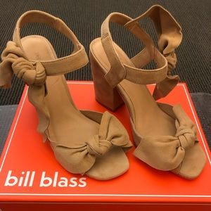 EUC bill blass Carmen Suede Sandal